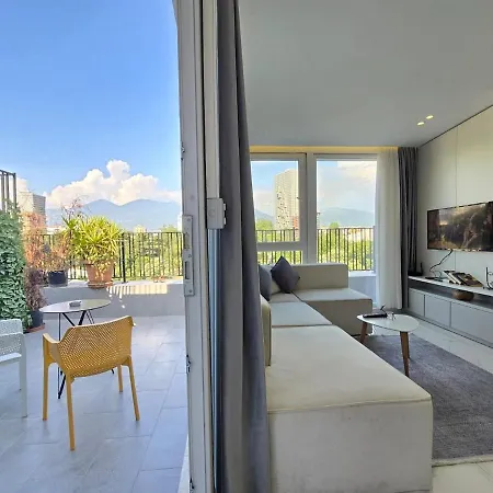 Penthouse With A View *