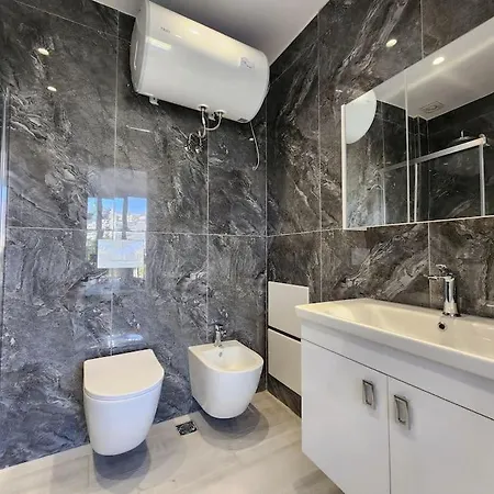 Penthouse With A View Apartment Tirana