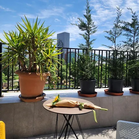 Penthouse With A View 아파트 티라나